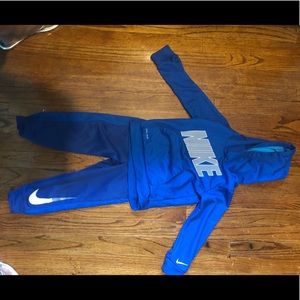 Blue Nike dul-fit jogging outfit